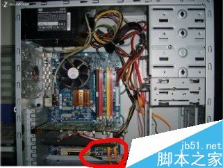 机械硬盘怎么安装_电脑怎么加机械硬盘_电脑机械硬盘安装图解
